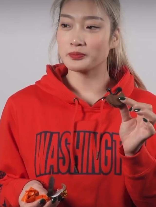 大乳boobs巨大吃奶光头