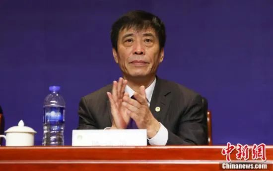 男生和女生一起差差