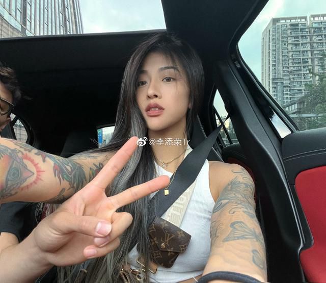 美女光溜溜图片视频素材没有马赛克